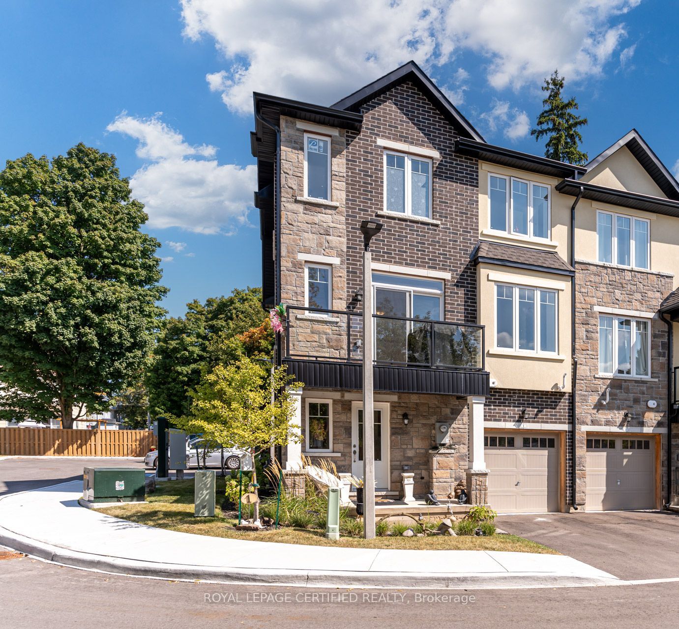 1 Lynx Path, Halton Hills, Ontario, Acton