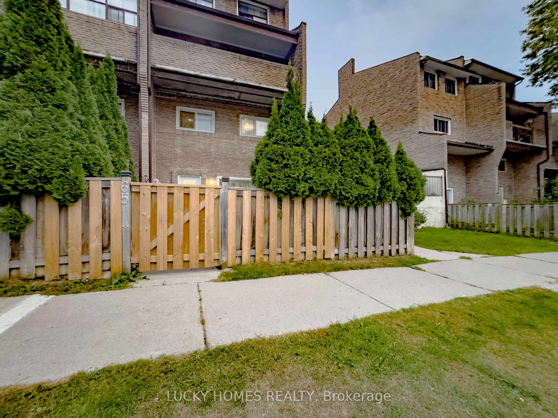 91 Muir Dr, Toronto, Ontario, Scarborough Village