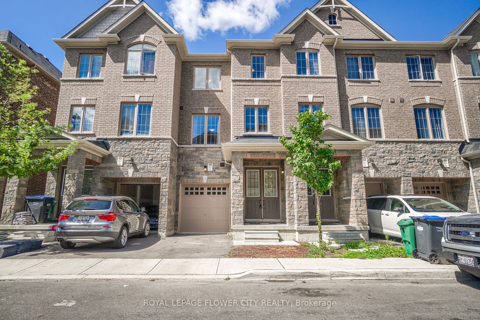 10 Faye St, Brampton, Ontario, Bram East