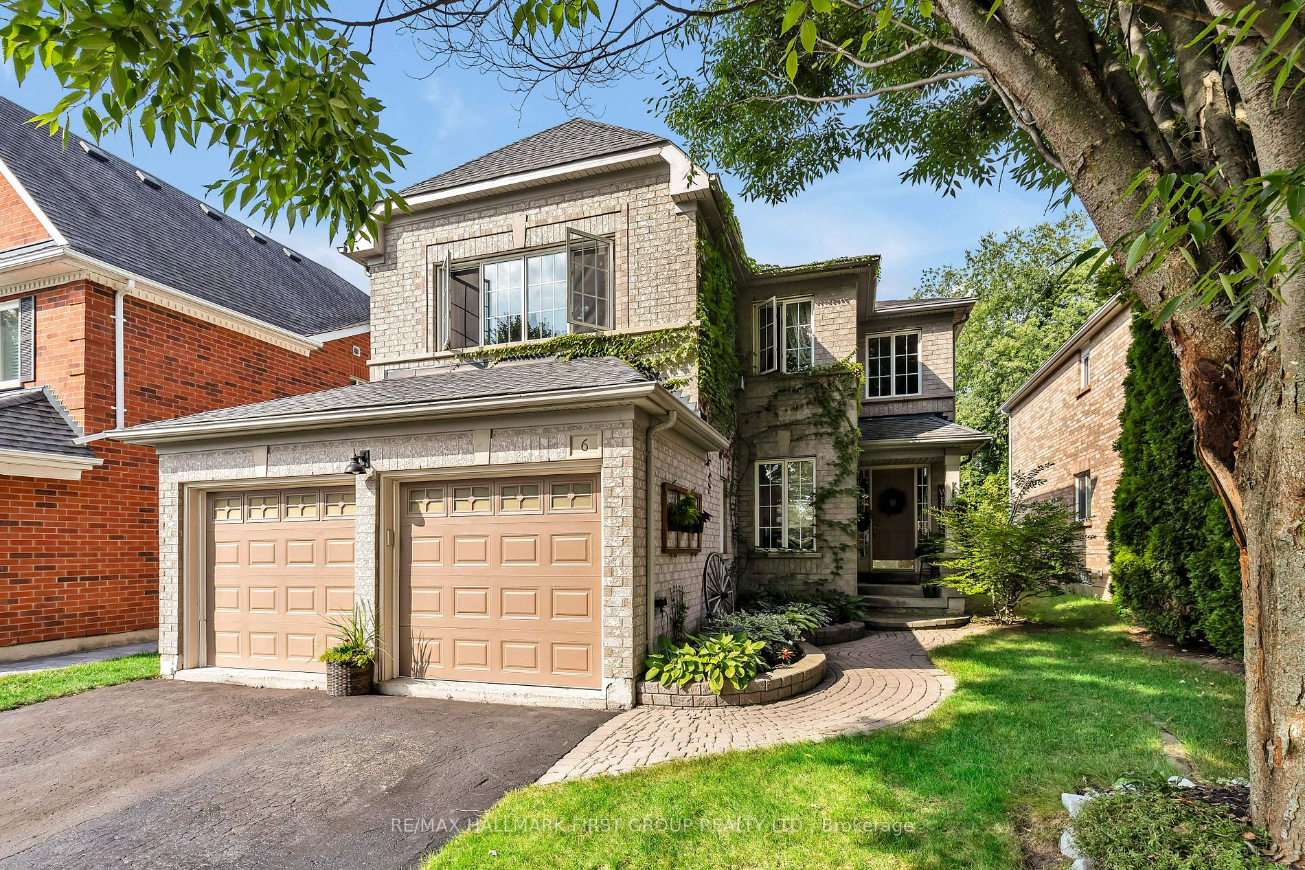 6 Redvers St, Whitby, Ontario, Williamsburg