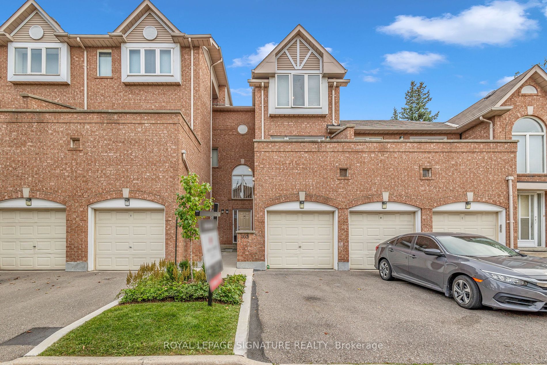 99 Bristol Rd E, Mississauga, Ontario, Hurontario