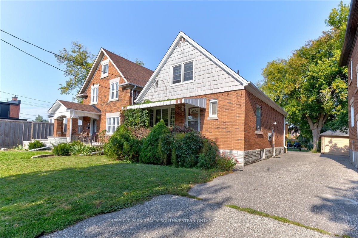 8 Onward Ave, Kitchener, Ontario, 