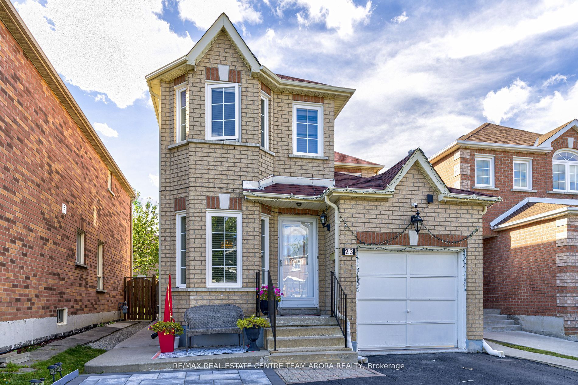 23 Arthurs Cres, Brampton, Ontario, Fletcher's West