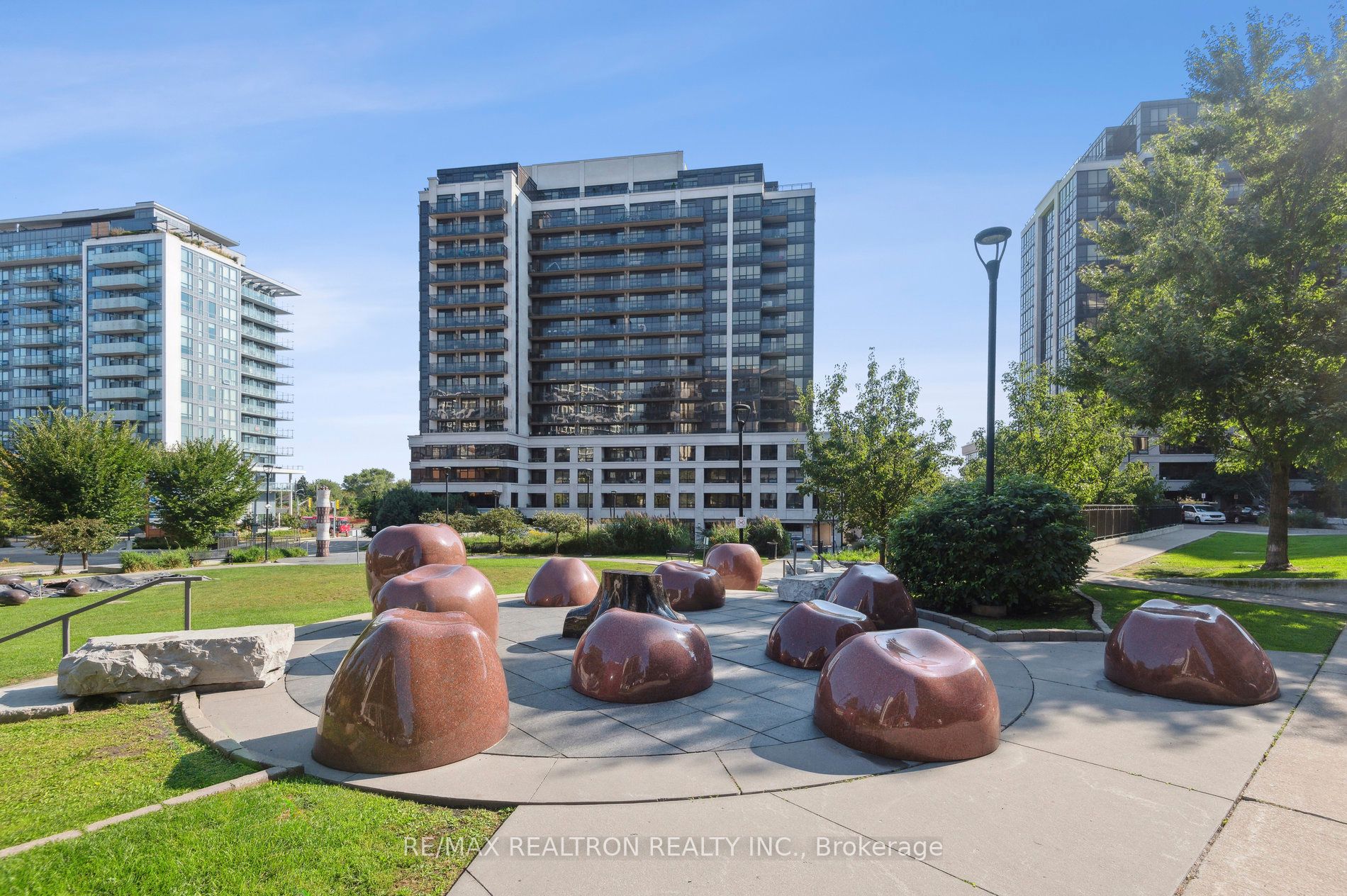 1070 Sheppard Ave W, Toronto, Ontario, York University Heights