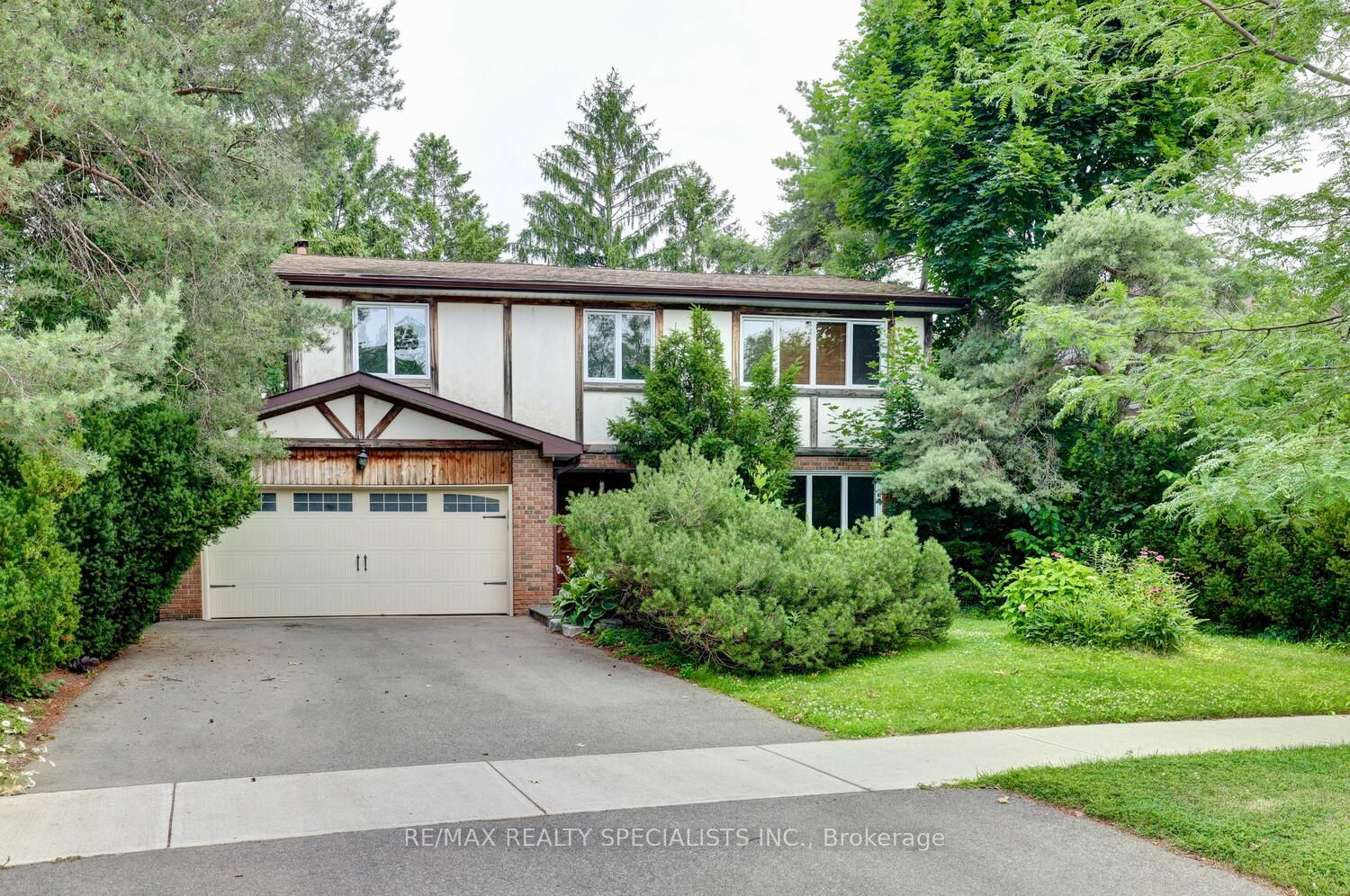 2393 Kenbarb Rd, Mississauga, Ontario, Cooksville