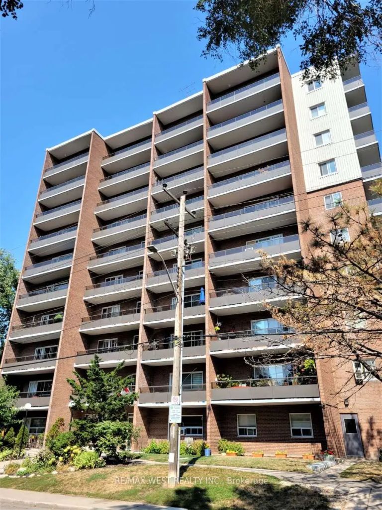 15 Elizabeth St, Mississauga, Ontario, Port Credit