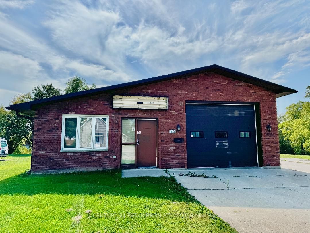 179 Mill St, North Middlesex, Ontario, Parkhill