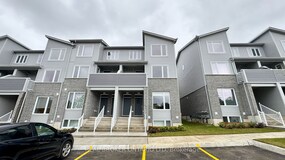 925 Deveron Cres