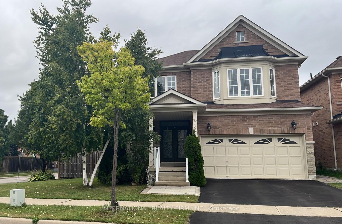 419 Pettit Tr, Halton, Ontario