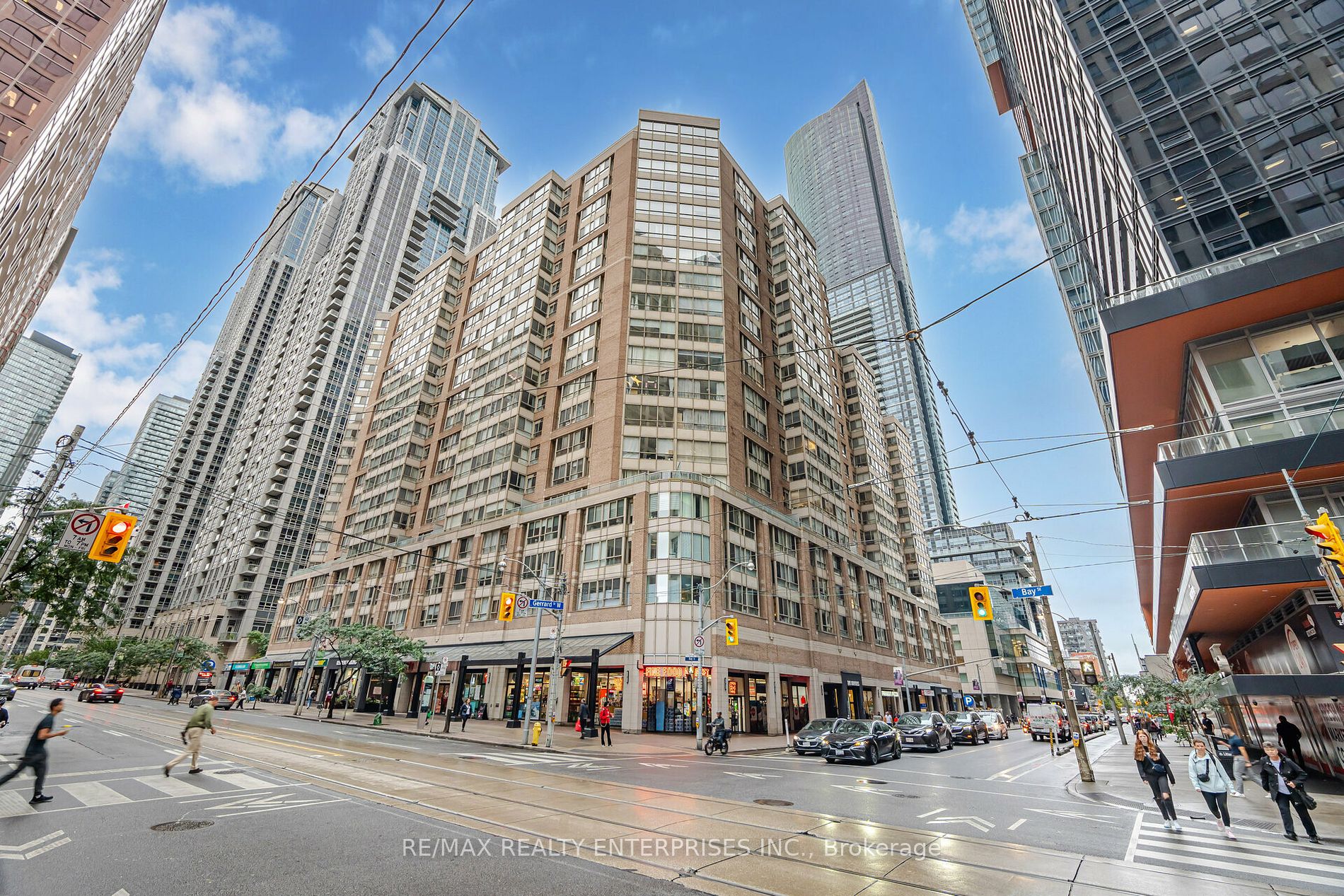 717 Bay St, Toronto, Ontario, Bay Street Corridor