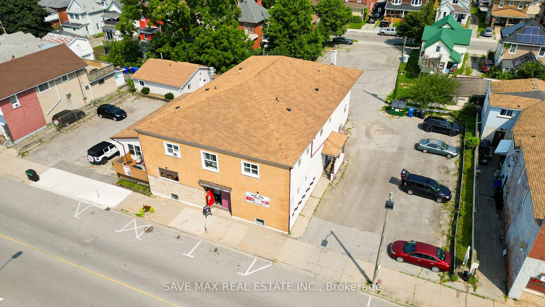 268 East Main St, Welland, Ontario, 