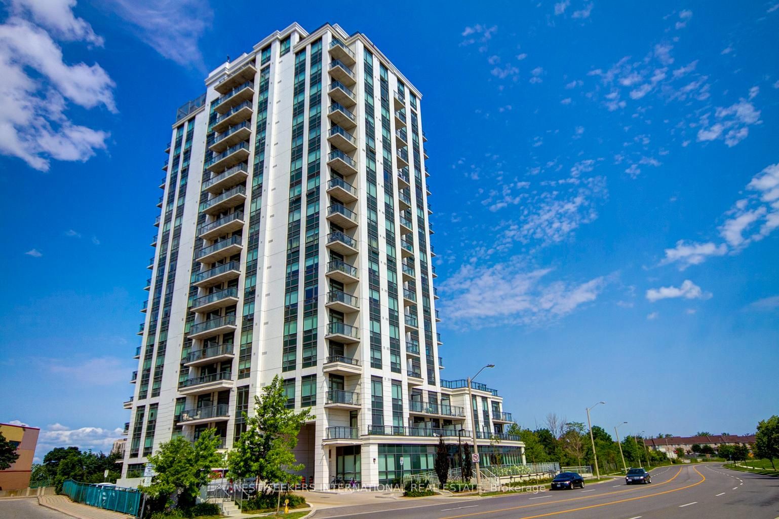 840 Queens Plate Dr, Toronto, Ontario, West Humber-Clairville