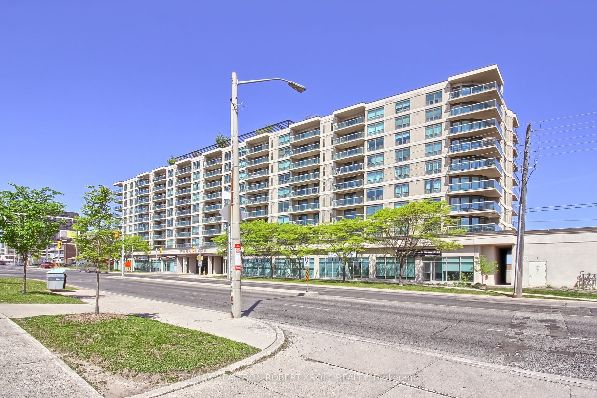 1030 Sheppard Ave W, Toronto, Ontario, Bathurst Manor