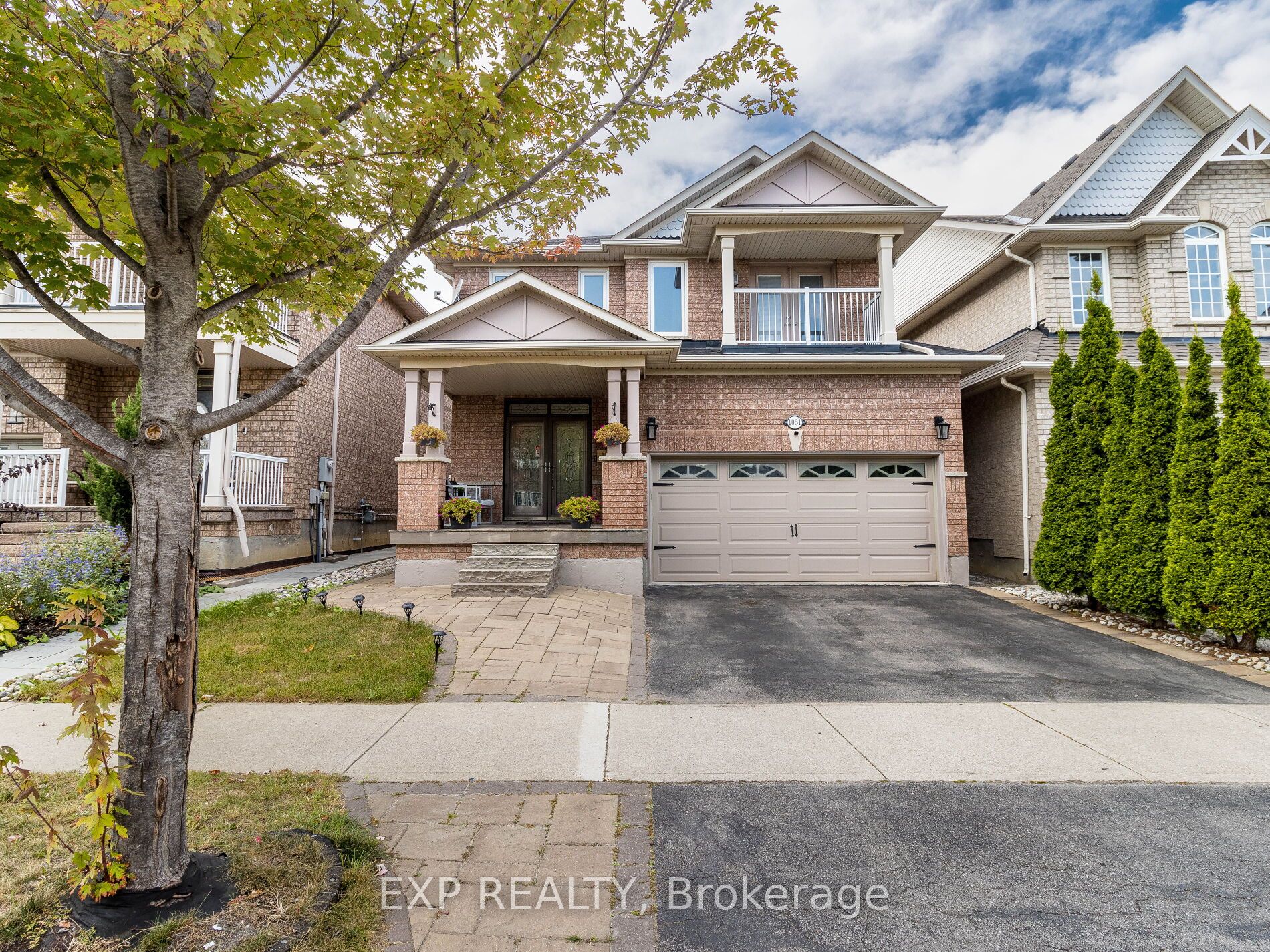 1051 Mcclenahan Cres, Milton, Ontario, Clarke