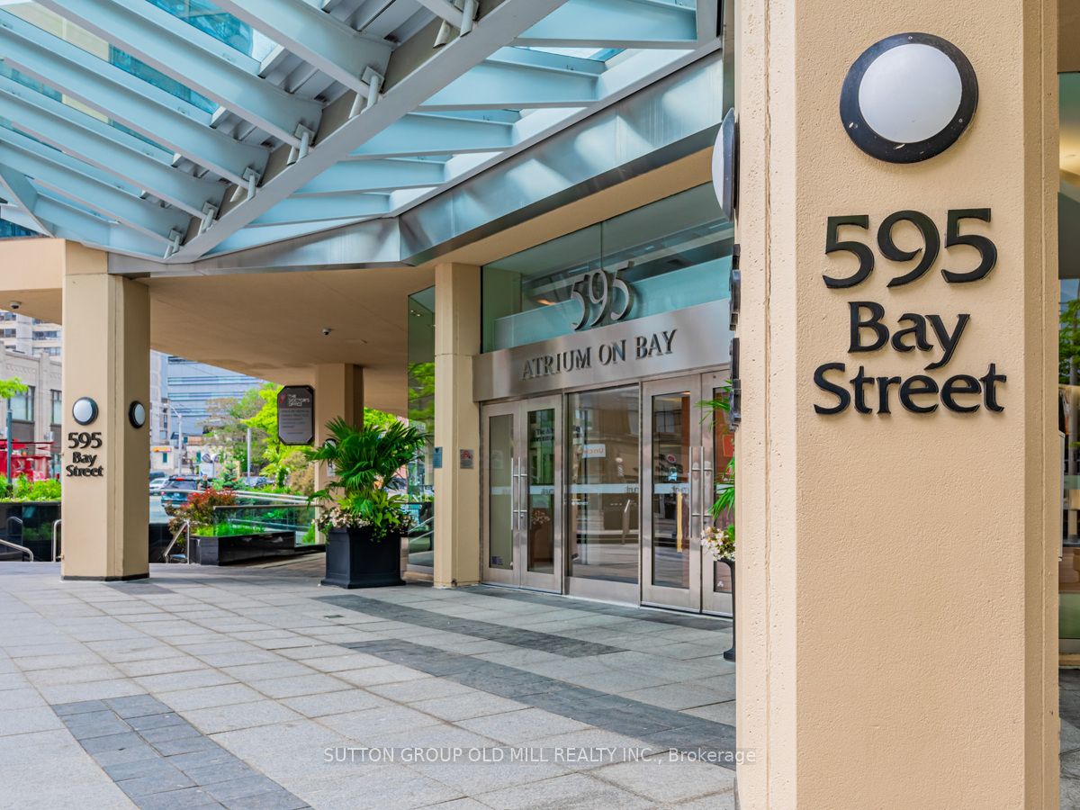 595 Bay St, Toronto, Ontario, Bay Street Corridor