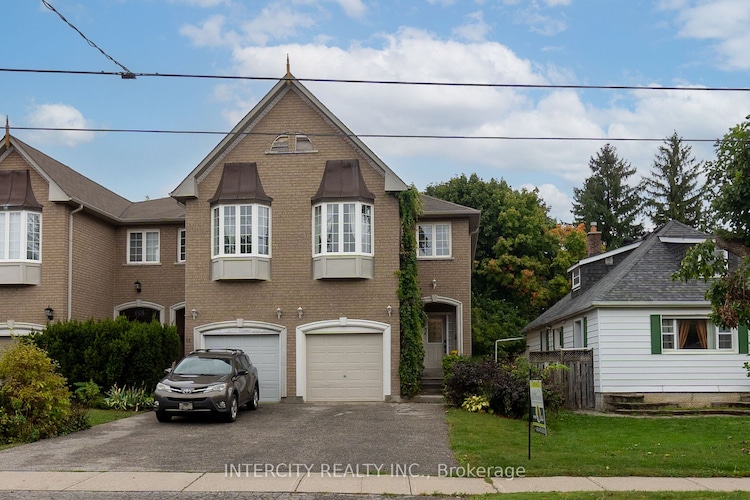 59 Hunt Ave, Richmond Hill, Ontario, Mill Pond