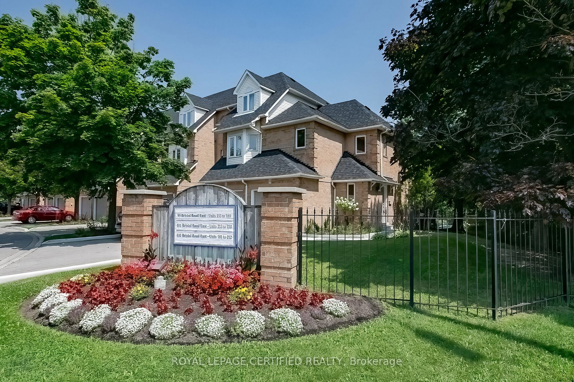 99 Bristol Rd E, Mississauga, Ontario, Hurontario