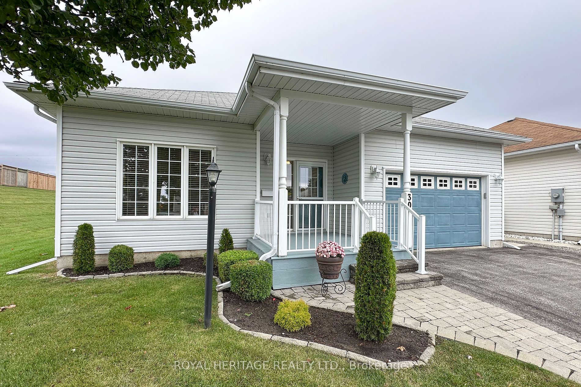 30 Kissingbridge Lane, Clarington, Ontario, Newcastle