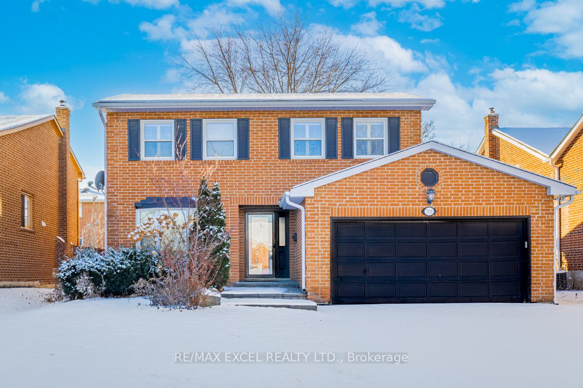 208 Harrison Dr, Newmarket, Ontario, Bristol-London