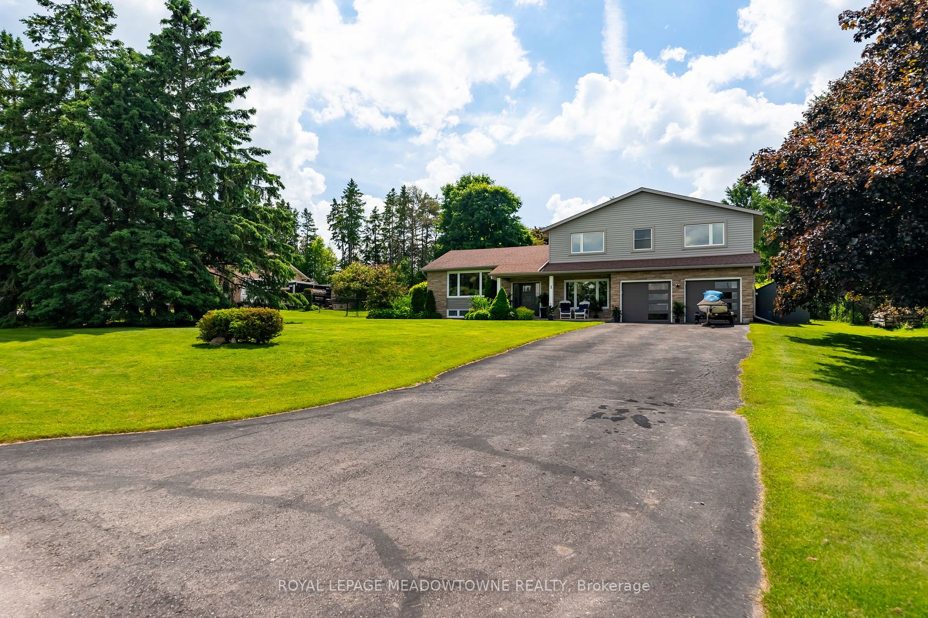 1 Robinson Rd, Mono, Ontario, Rural Mono