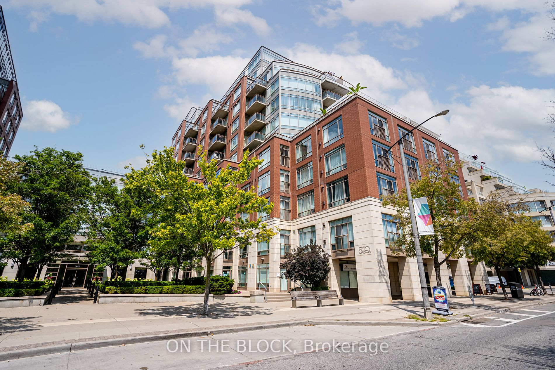 500 Queens Quay W, Toronto, Ontario, Waterfront Communities C1