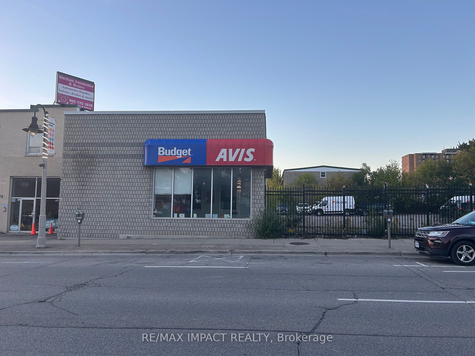 78 Bond St W, Oshawa, Ontario, O'Neill