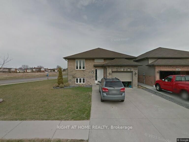 2320 Gatwick Ave, Windsor, Ontario, 