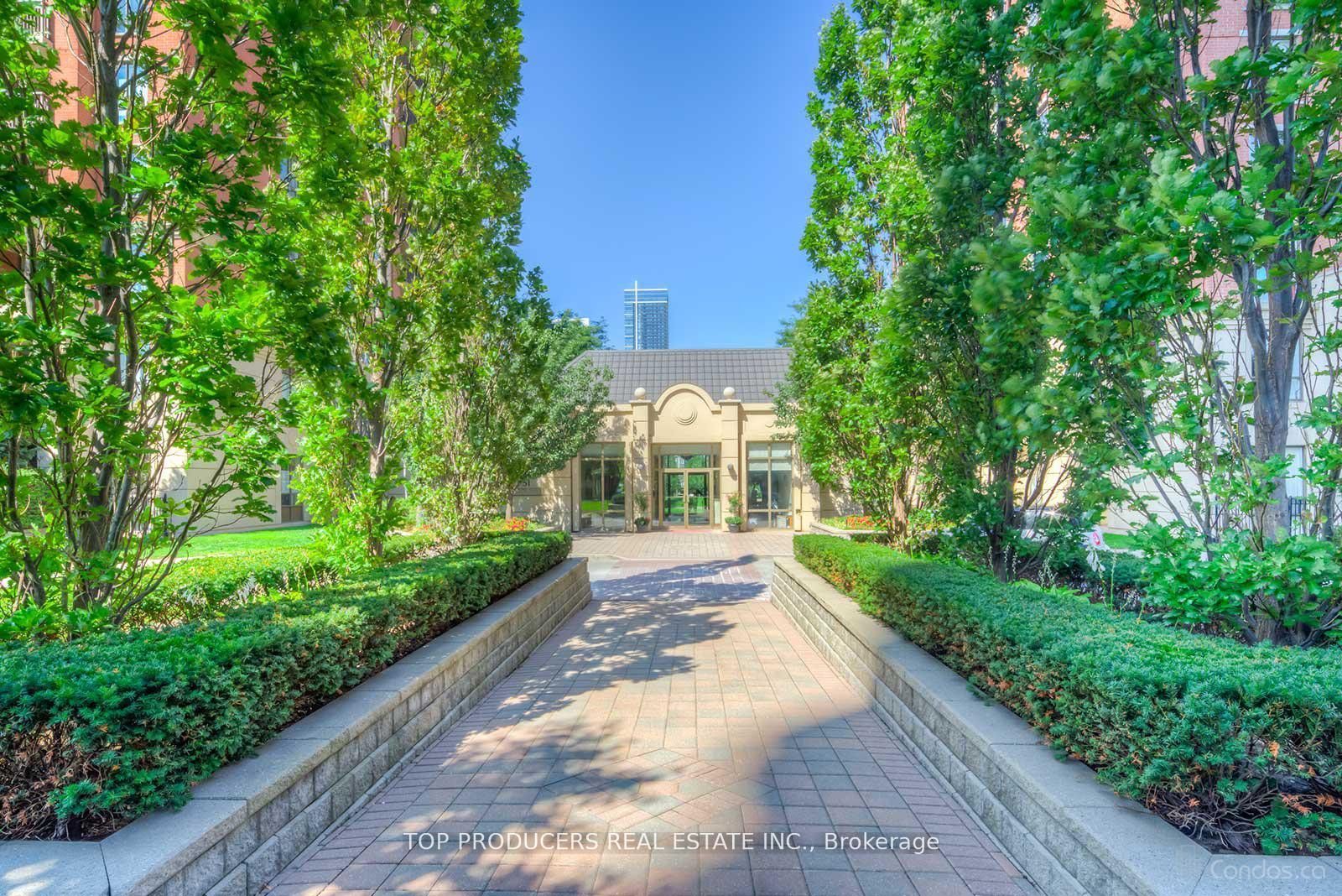 51 Harrison Garden Blvd, Toronto, Ontario, Willowdale East