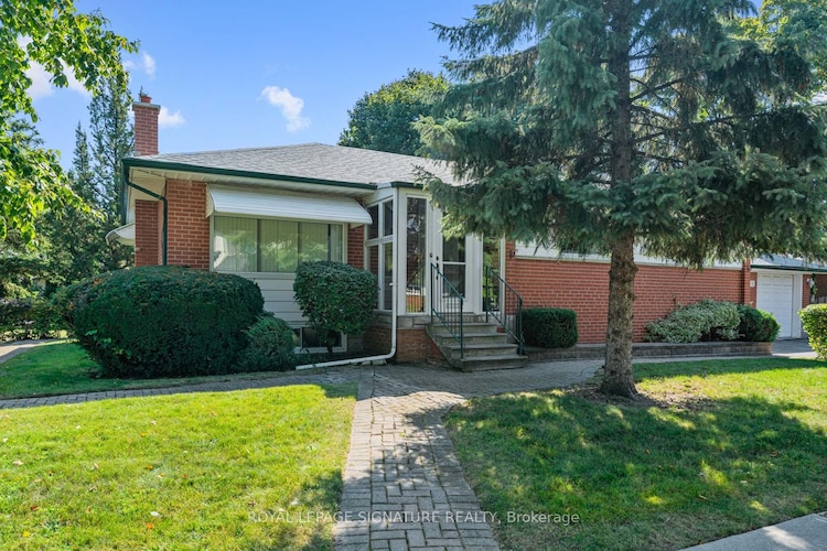 15 Sandwell Dr, Toronto, Ontario, Willowridge-Martingrove-Richview