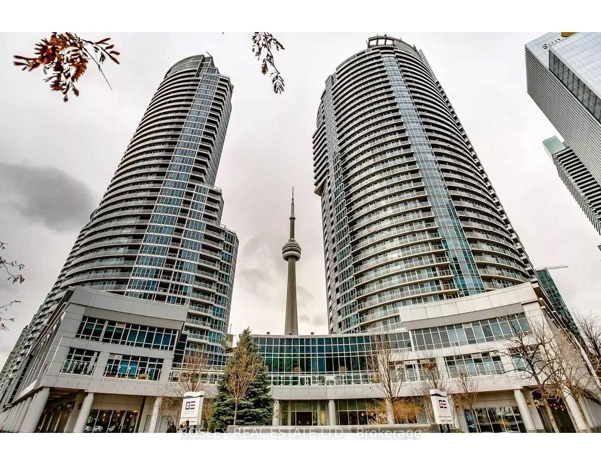 208 Queens Quay Blvd W, Toronto, Ontario, Waterfront Communities C1