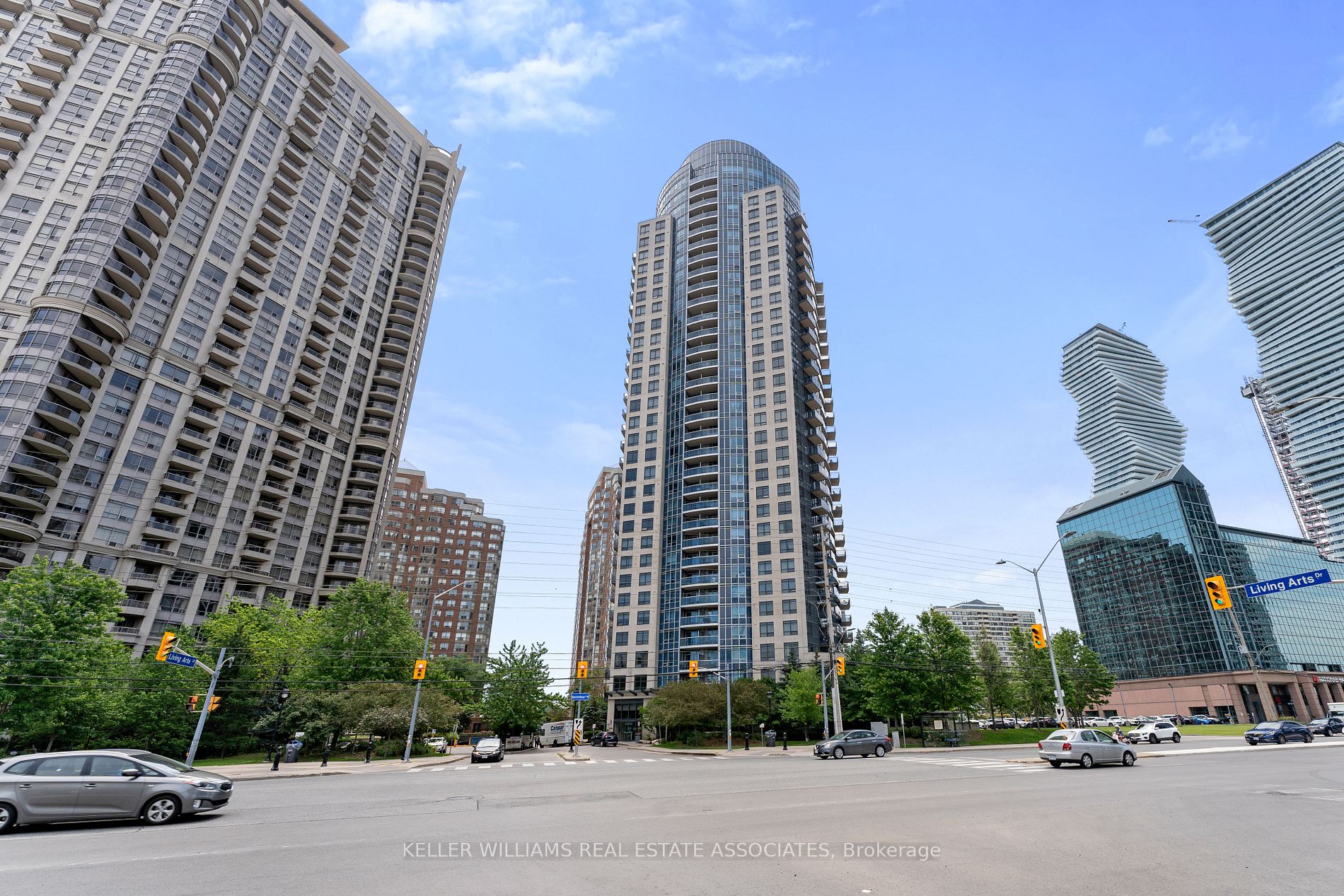 330 Burnhamthorpe Rd W, Mississauga, Ontario, City Centre