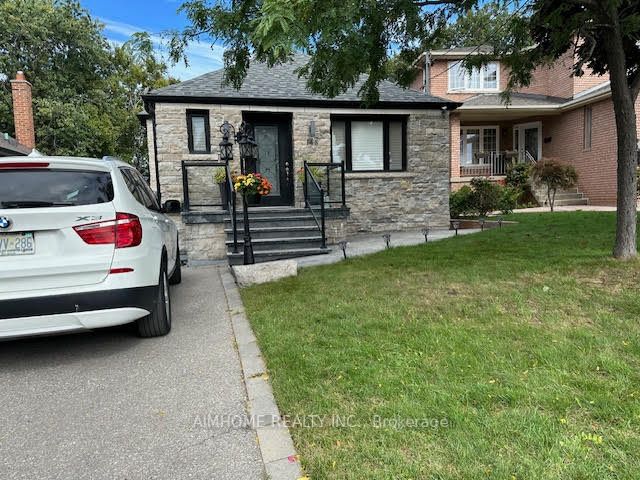 148 Strathnairn Bsmt Ave, Toronto, Ontario, Beechborough-Greenbrook