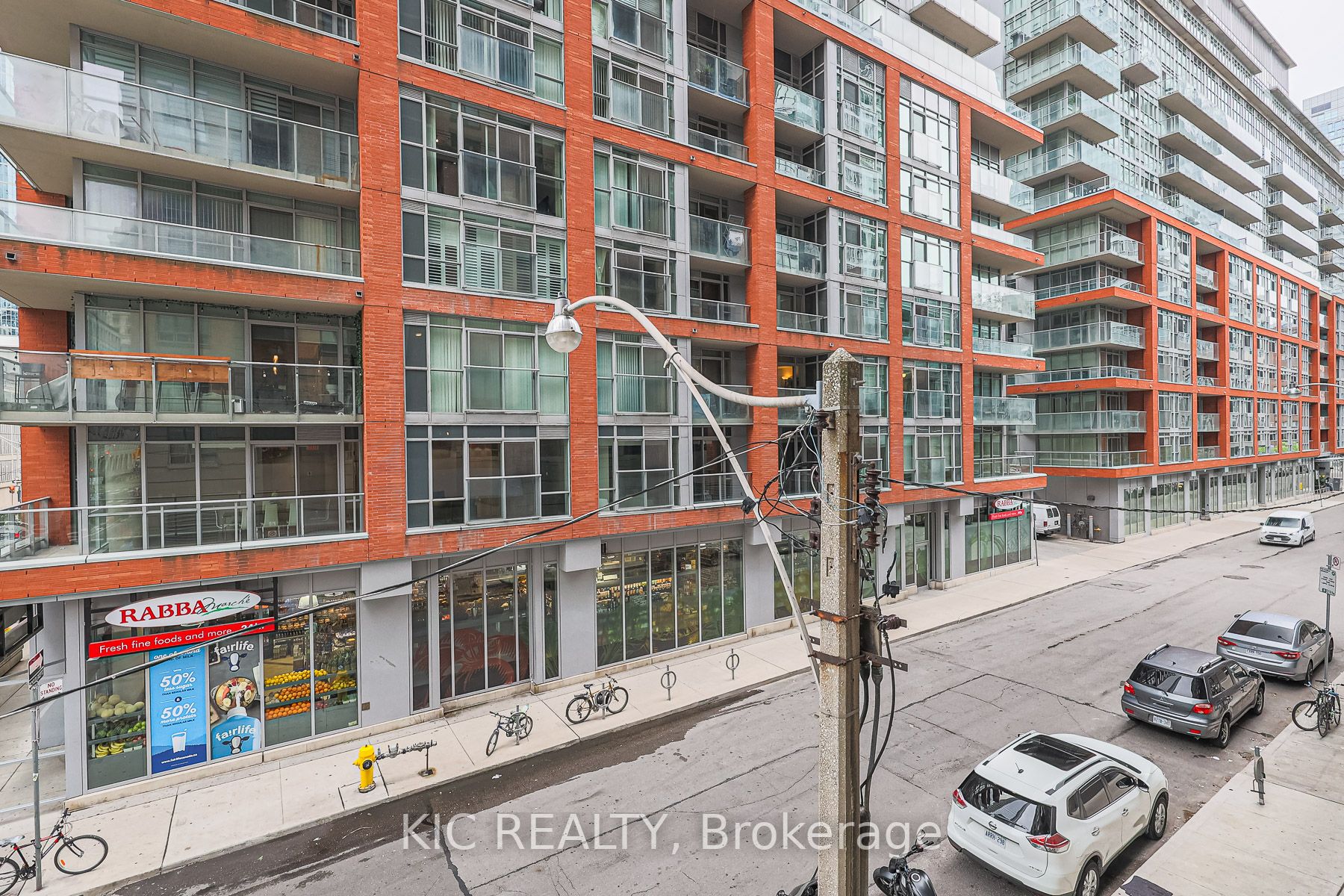 140 SIMCOE St, Toronto, Ontario, Waterfront Communities C1