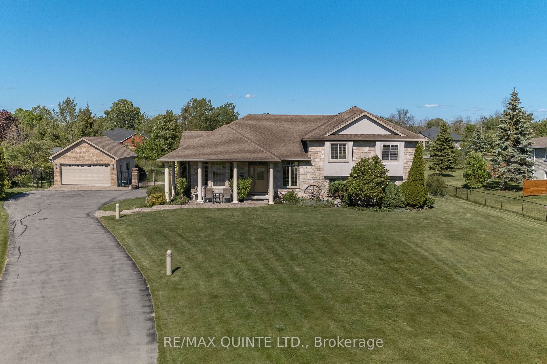 119 Bay Breeze St, Prince Edward County, Ontario, Ameliasburgh