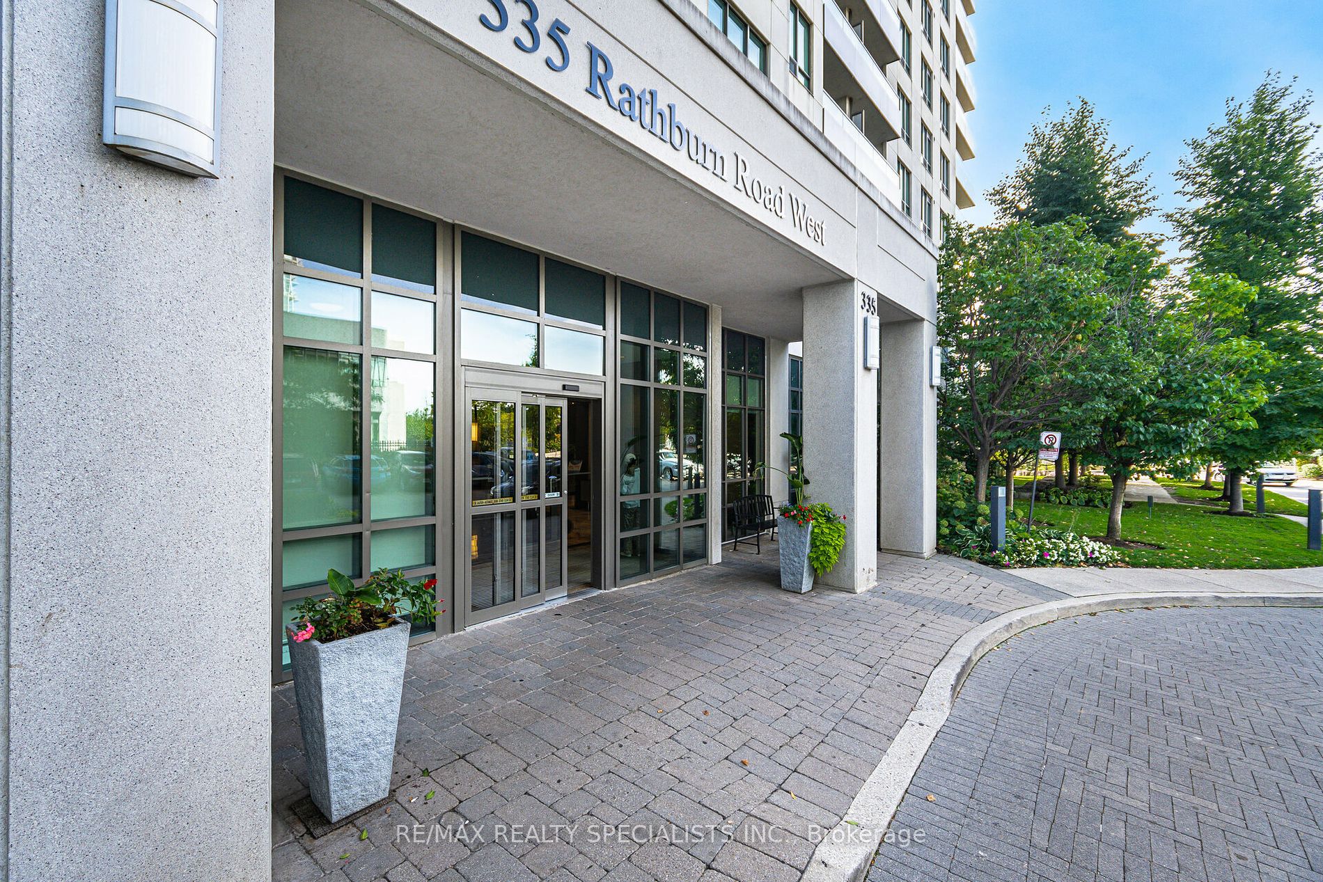 335 Rathburn Rd W, Mississauga, Ontario, City Centre