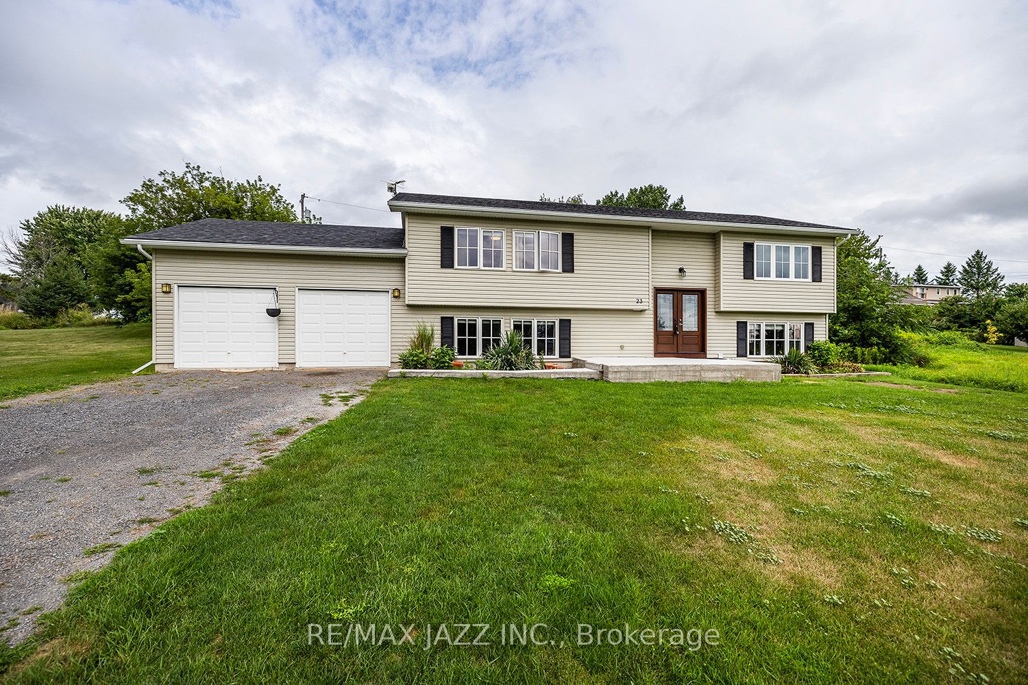 23 Bayview Dr, Greater Napanee, Ontario, 