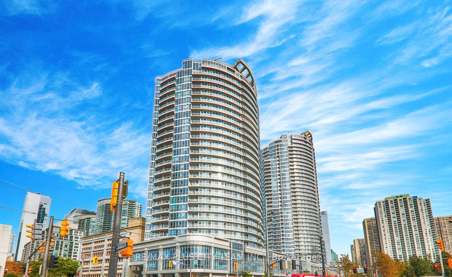 218 Queens Quay W, Toronto, Ontario, Waterfront Communities C1