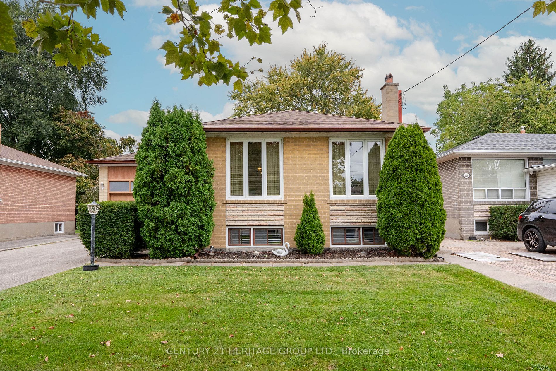 226 Pleasant Ave, Toronto, Ontario, Newtonbrook West