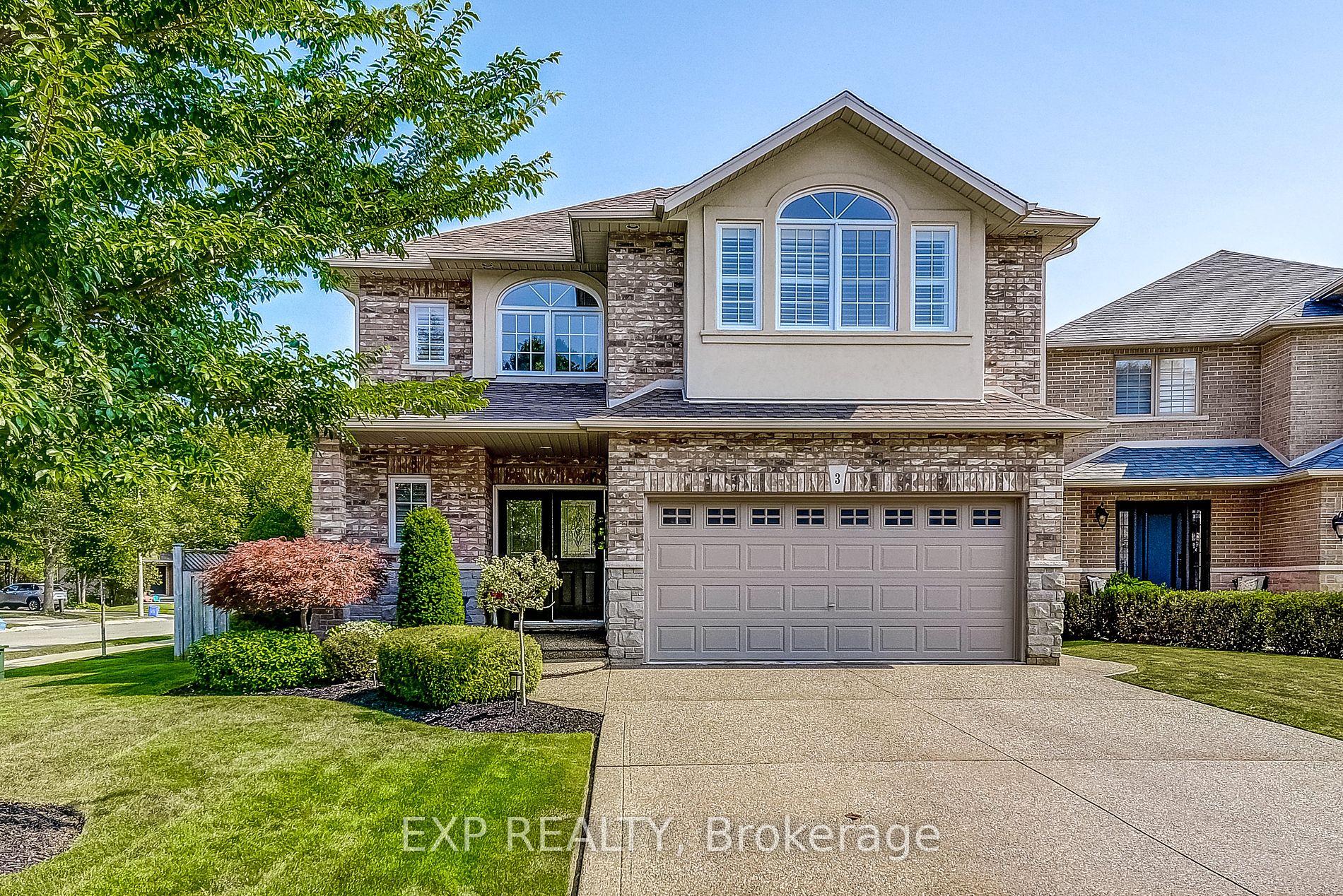 3 Cowper Crt, Hamilton, Ontario, Dundas