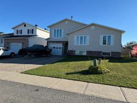 1331 Park Ave, Cochrane, Ontario