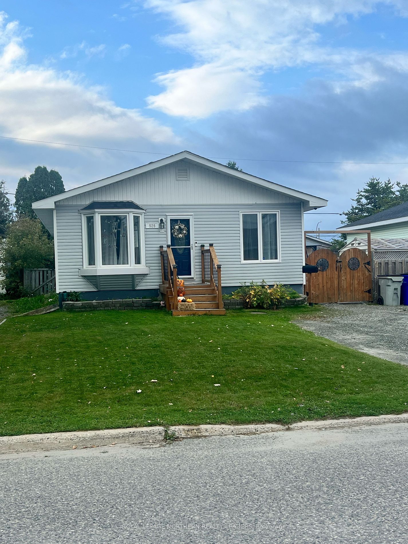 525 Lamminen Ave, Cochrane, Ontario