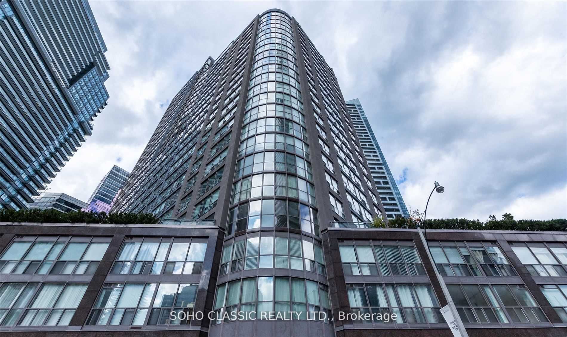 24 Wellesley FURNISHED St W, Toronto, Ontario, Bay Street Corridor