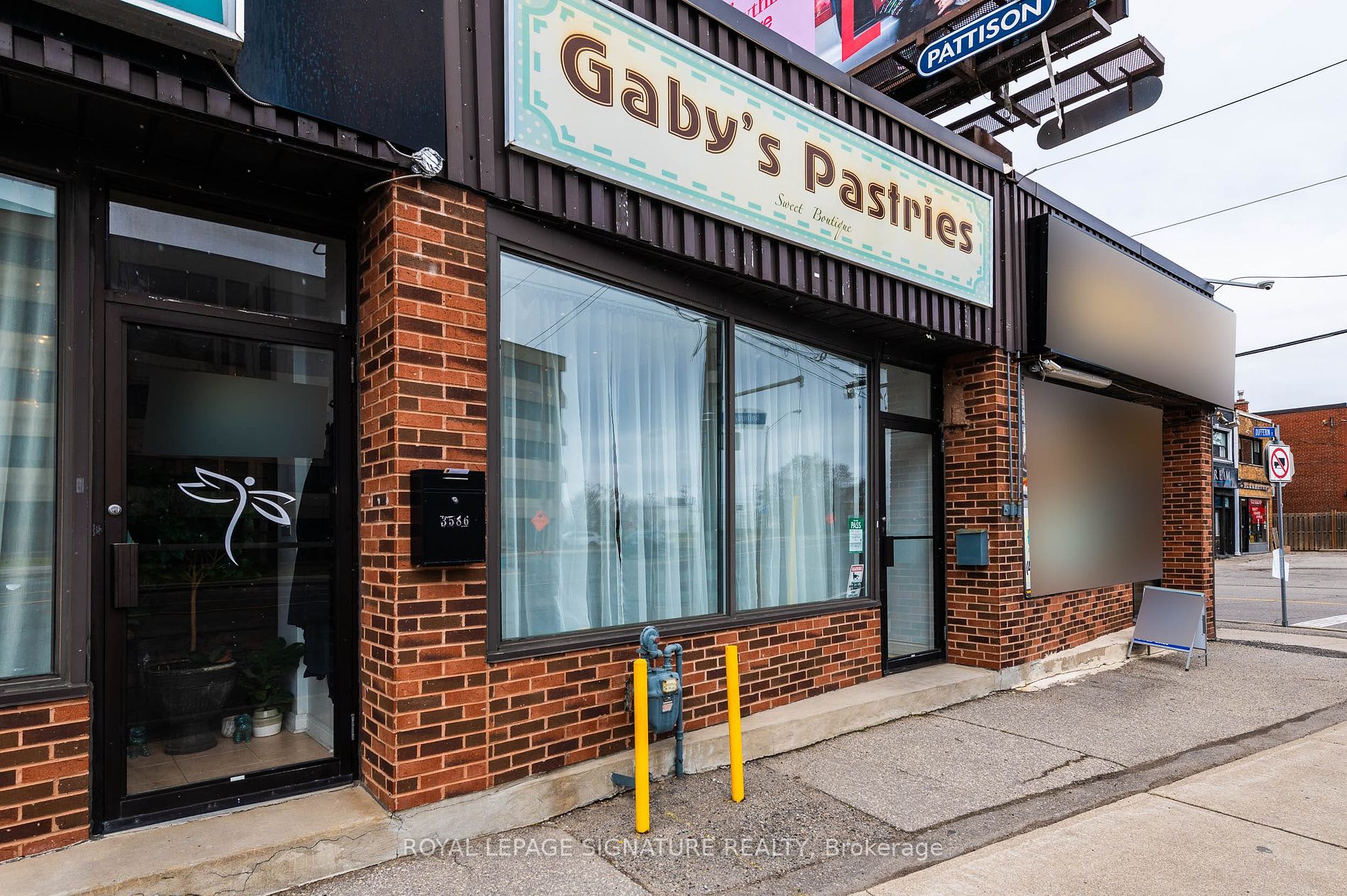 3588 Dufferin St, Toronto, Ontario, Yorkdale-Glen Park