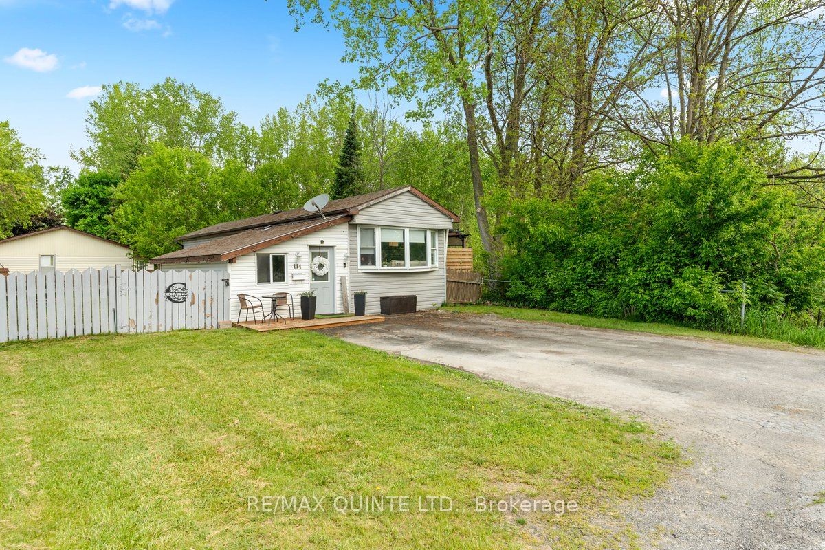 529 Old Highway 2, Quinte West, Ontario, 