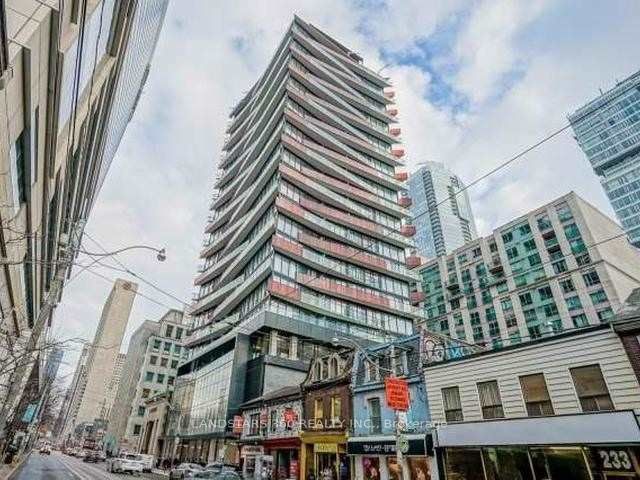 215 Queen St W, Toronto, Ontario, Waterfront Communities C1