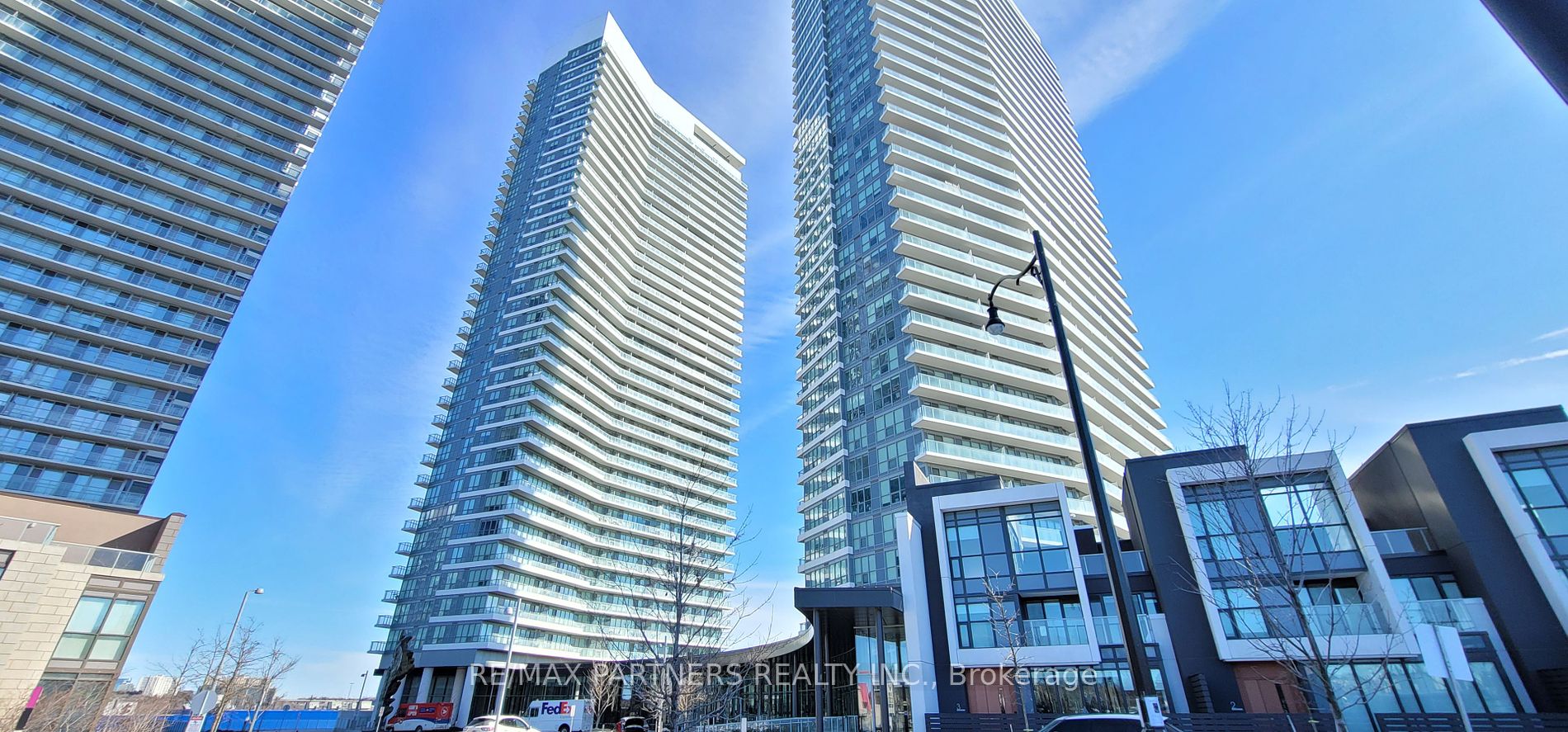 117 McMahon Dr, Toronto, Ontario, Bayview Village