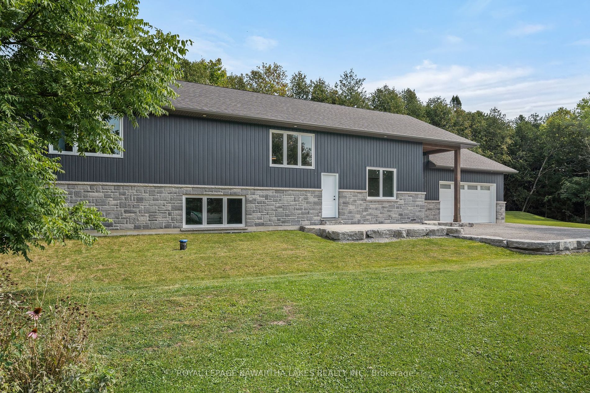 10 King St, Kawartha Lakes, Ontario, Rural Eldon