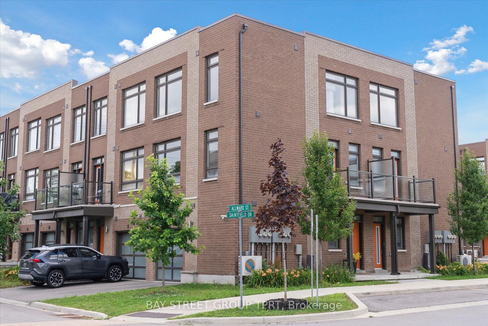 2 Allward St, Vaughan, Ontario, Vaughan Grove