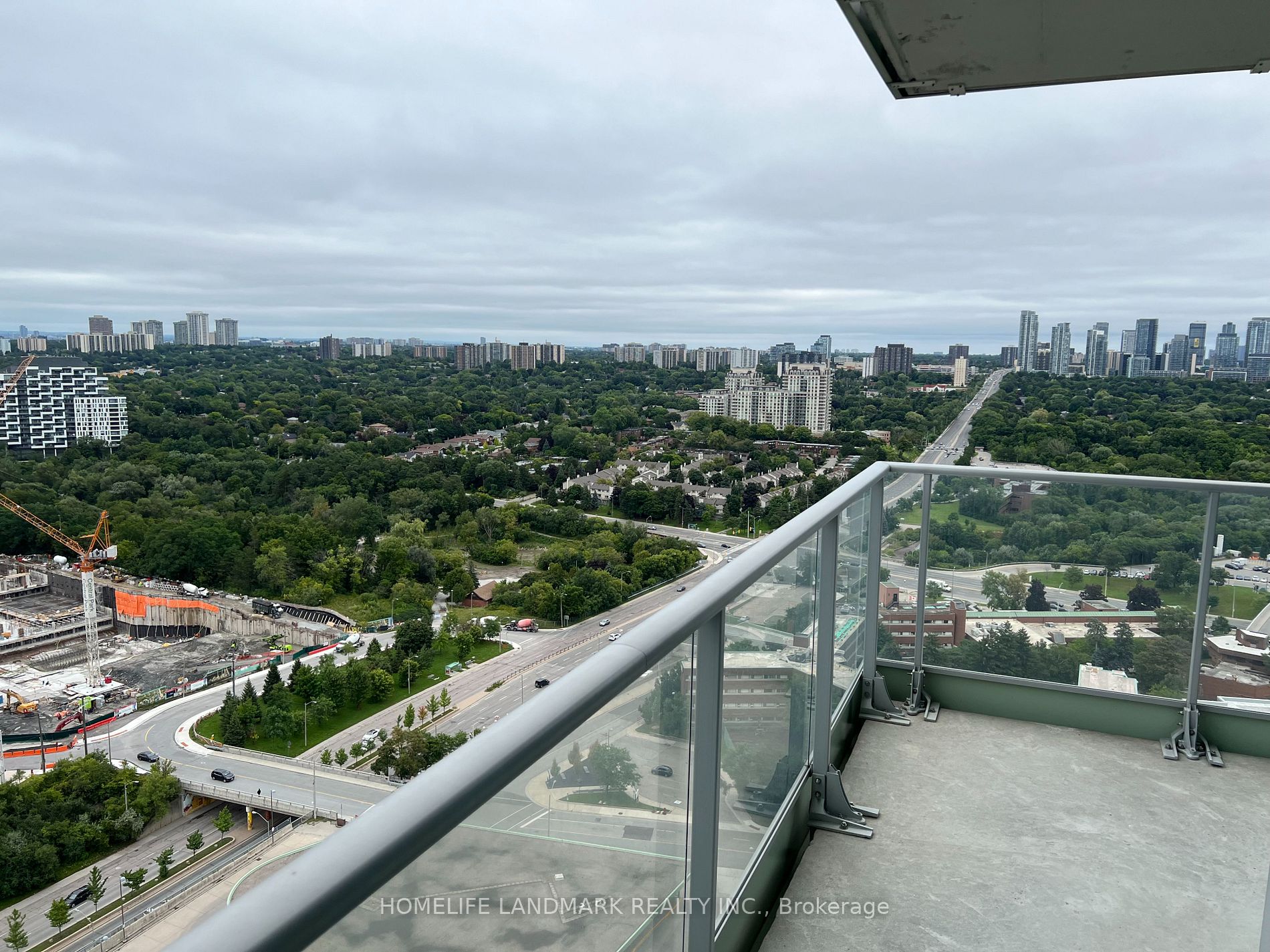 33 Singer Crt, Toronto, Ontario, Bayview Village