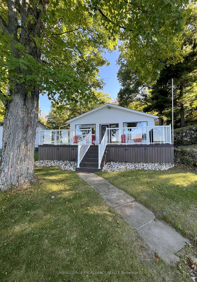 255 Riders Lane, South Frontenac, Ontario, 